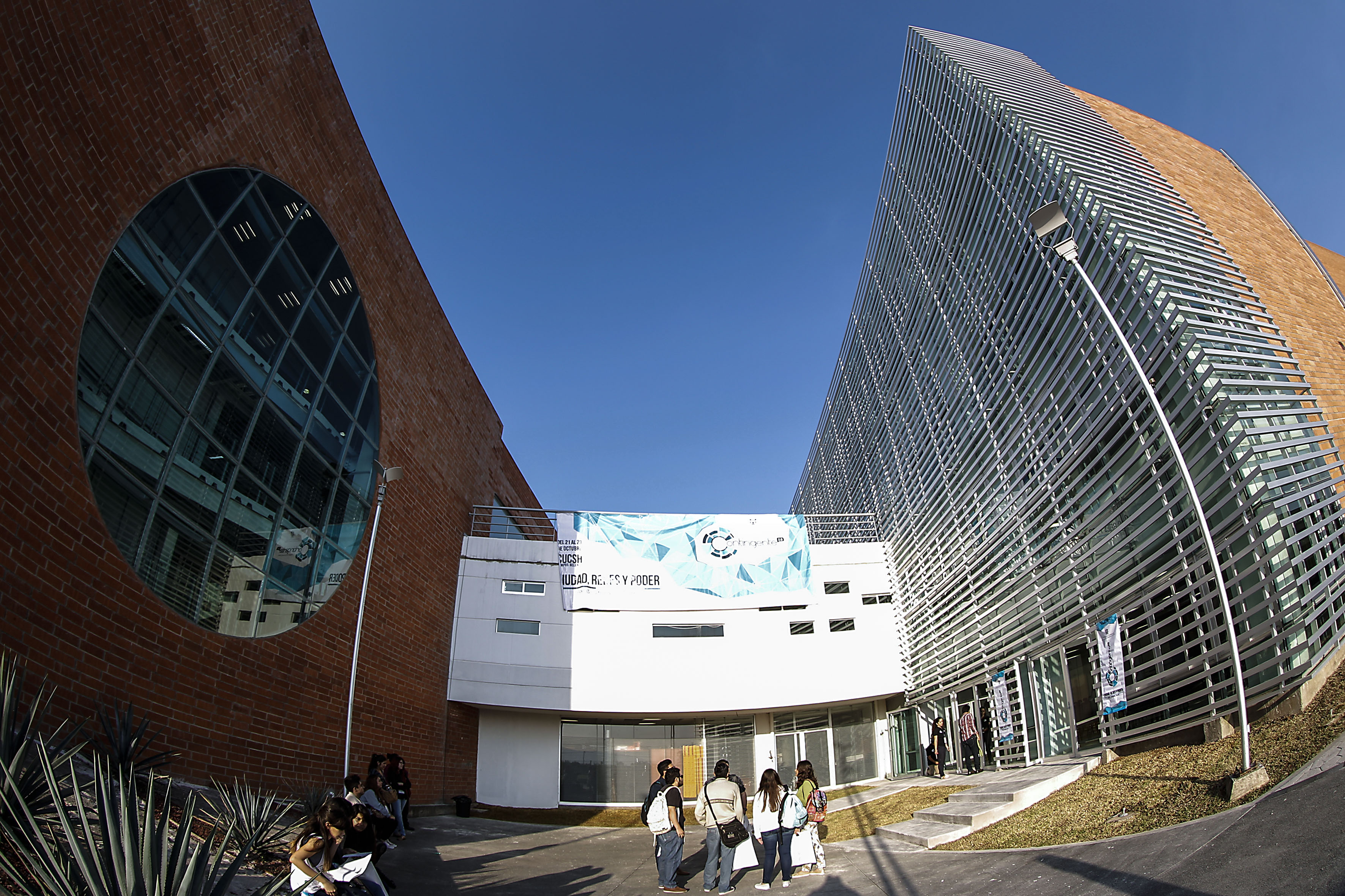 Aún falta mucho para que las redes sociales sean un espacio de debate argumentado Universidad