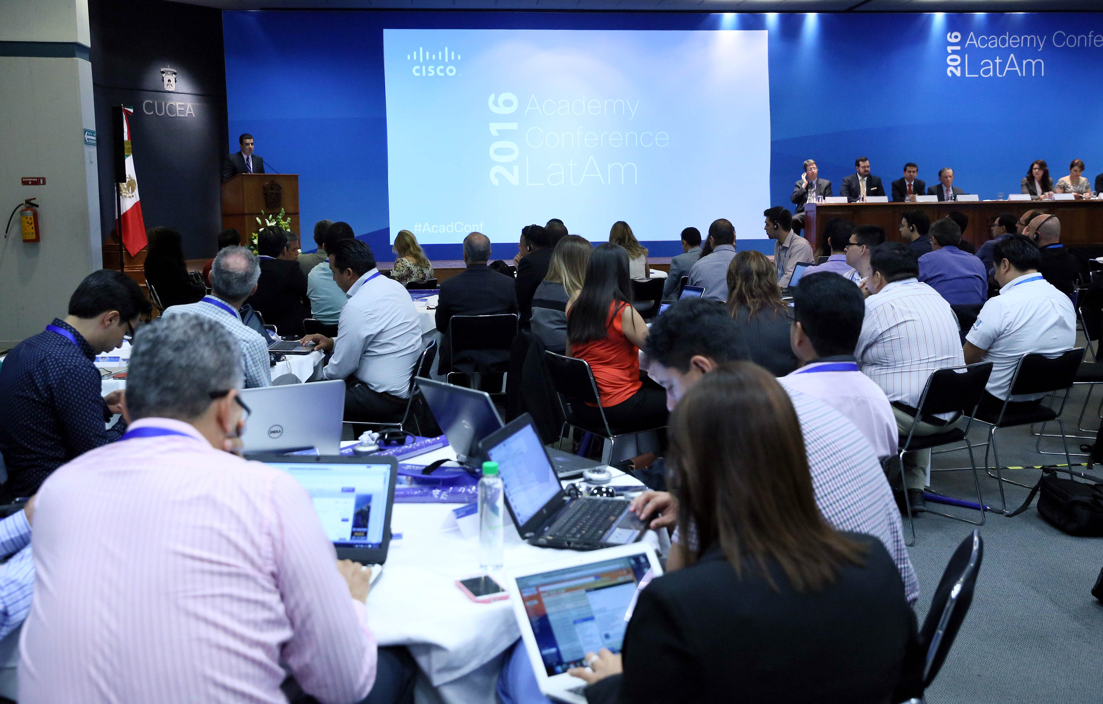 Vista panorámica de los asistentes a la inaguración de la Academy Conference Latam 2016.