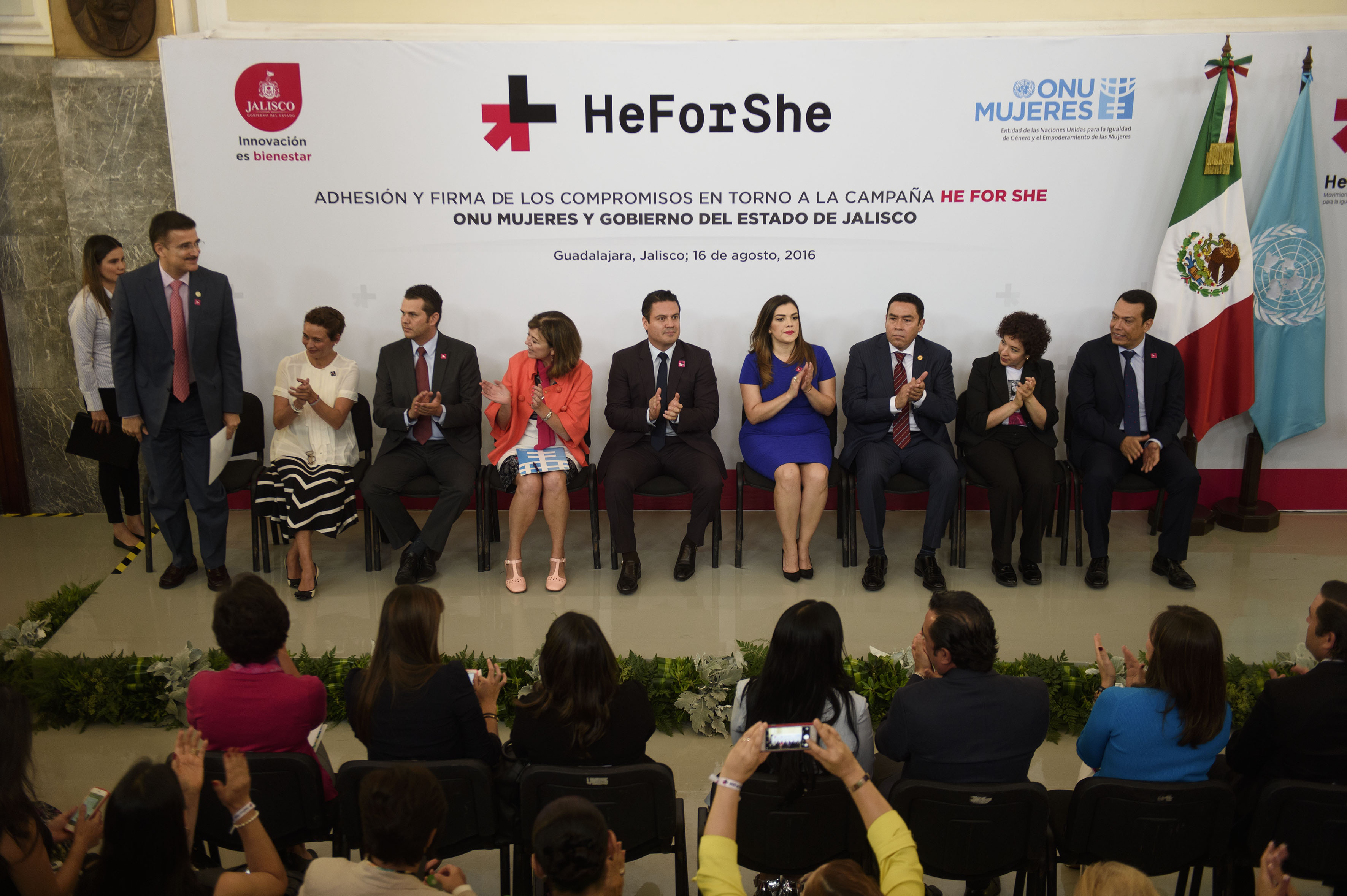 Presentación de las autoridades responsables de la campaña "He for She"