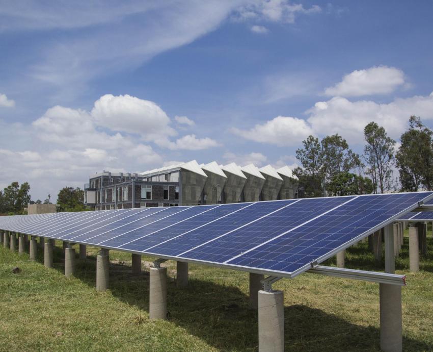 Investigadores de la UdeG buscan hacer más eficientes celdas solares
