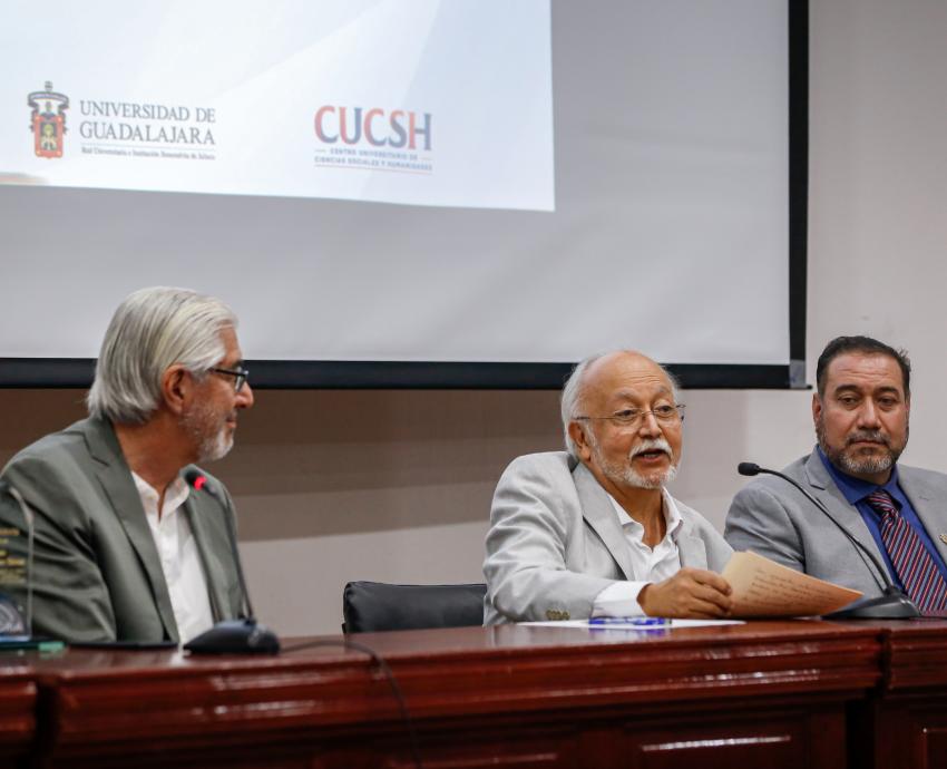 UdeG reconoce trayectoria académica del doctor Guillermo Orozco Gómez