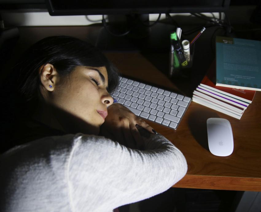 ¿Tiene trastornos de sueño? Se pueden resolver con un cambio de hábitos