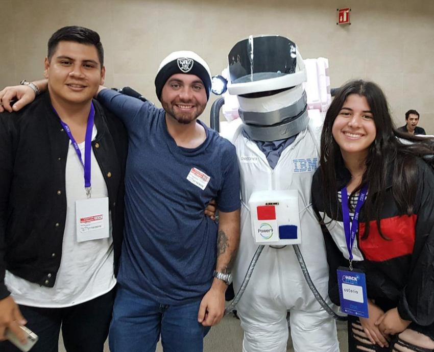 Estudiantes de Telemática del CUSur obtienen tercer lugar del HackAttack 2019 de IBM