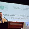 El biólogo Antonio Rafael Ordorica Hermosillo, director general de Conservación y Biodiversidad de la Semadet, dictando su conferencia magistral “Conservación y manejo en las ANP en Jalisco”.