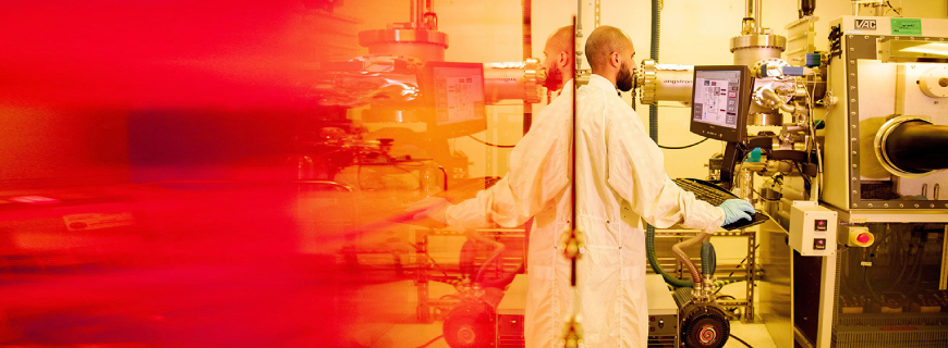Cartel del Curso en línea: Inglés para la industria de los Semiconductores