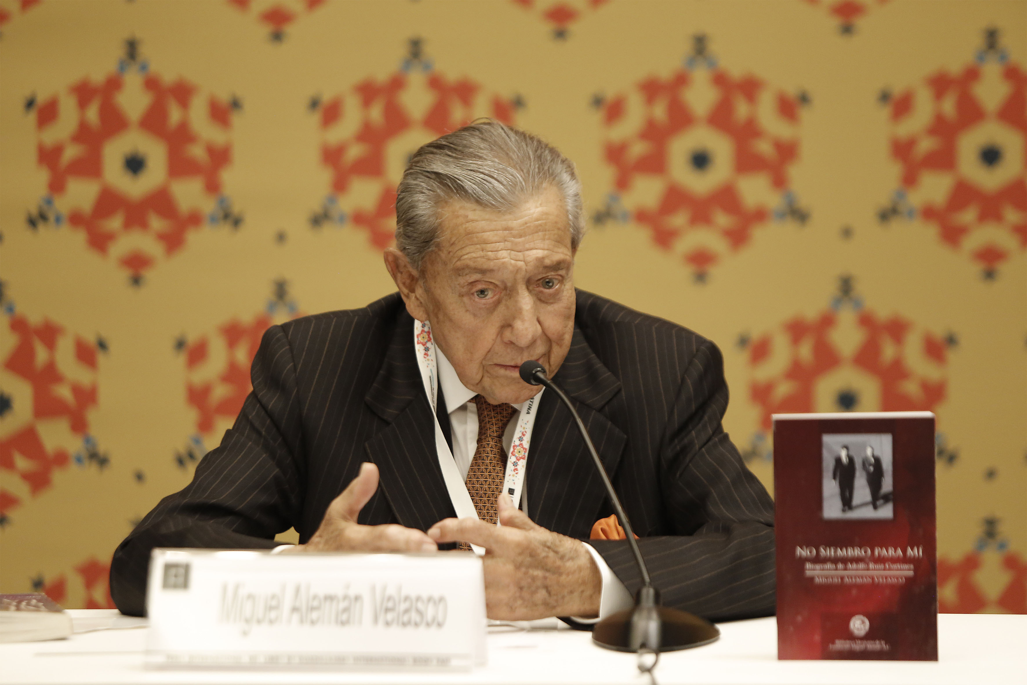 Presentan en FIL nueva Biografía de Adolfo Ruiz Cortines