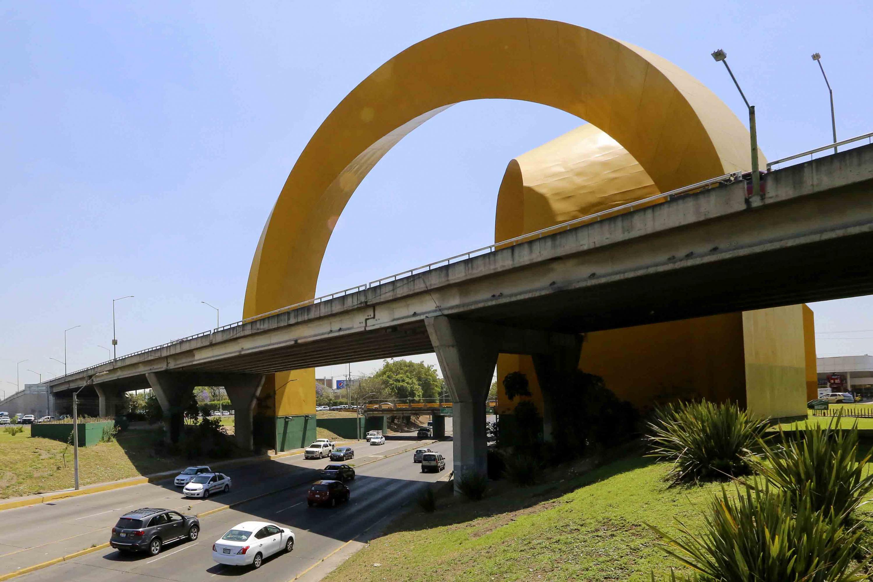 Los arcos de Milenio fue uno de los lugares mas criticados en la encuesta
