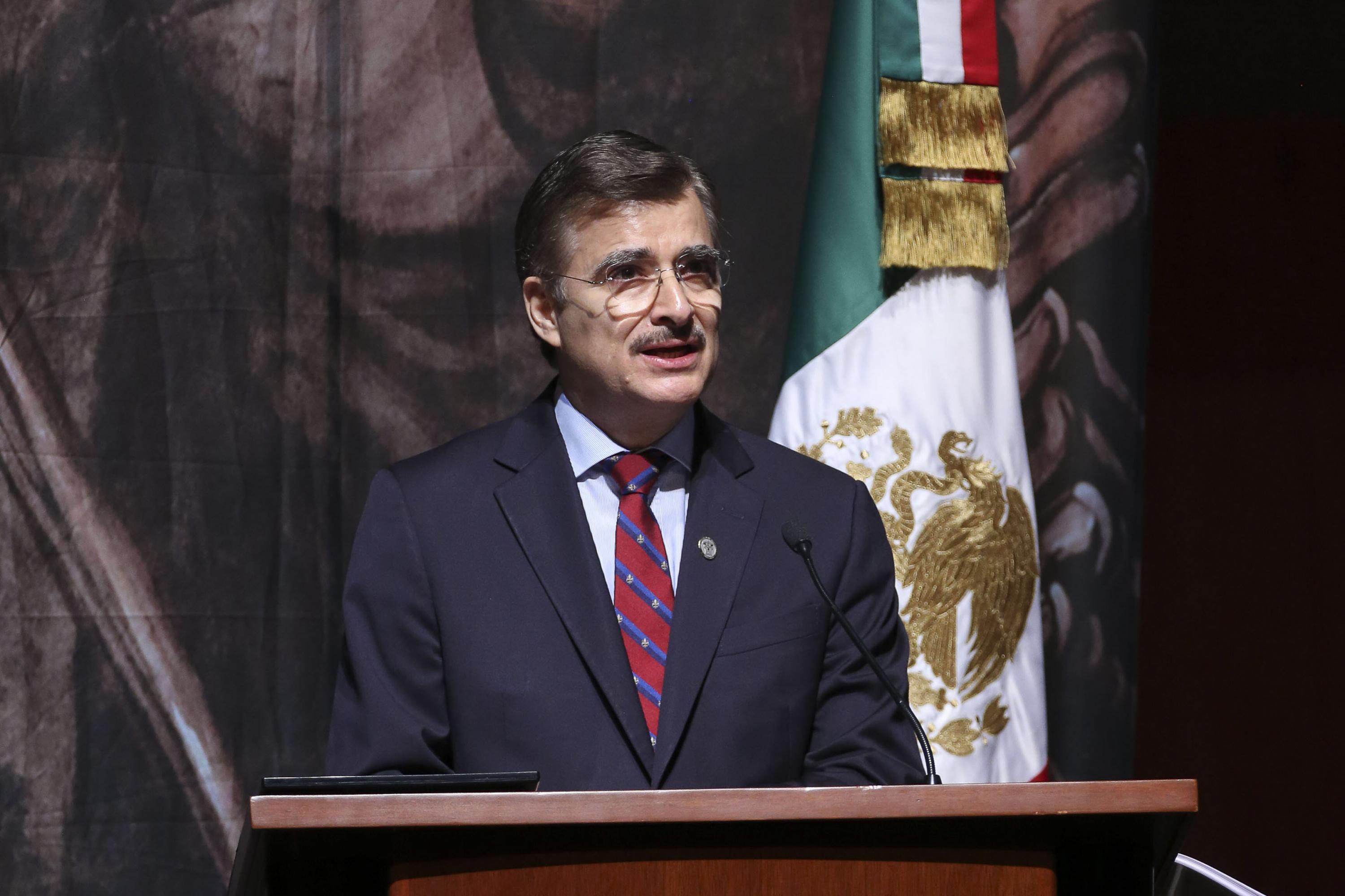 Maestro Itzcóatl Tonatiuh Bravo Padilla, Rector General de la UdeG