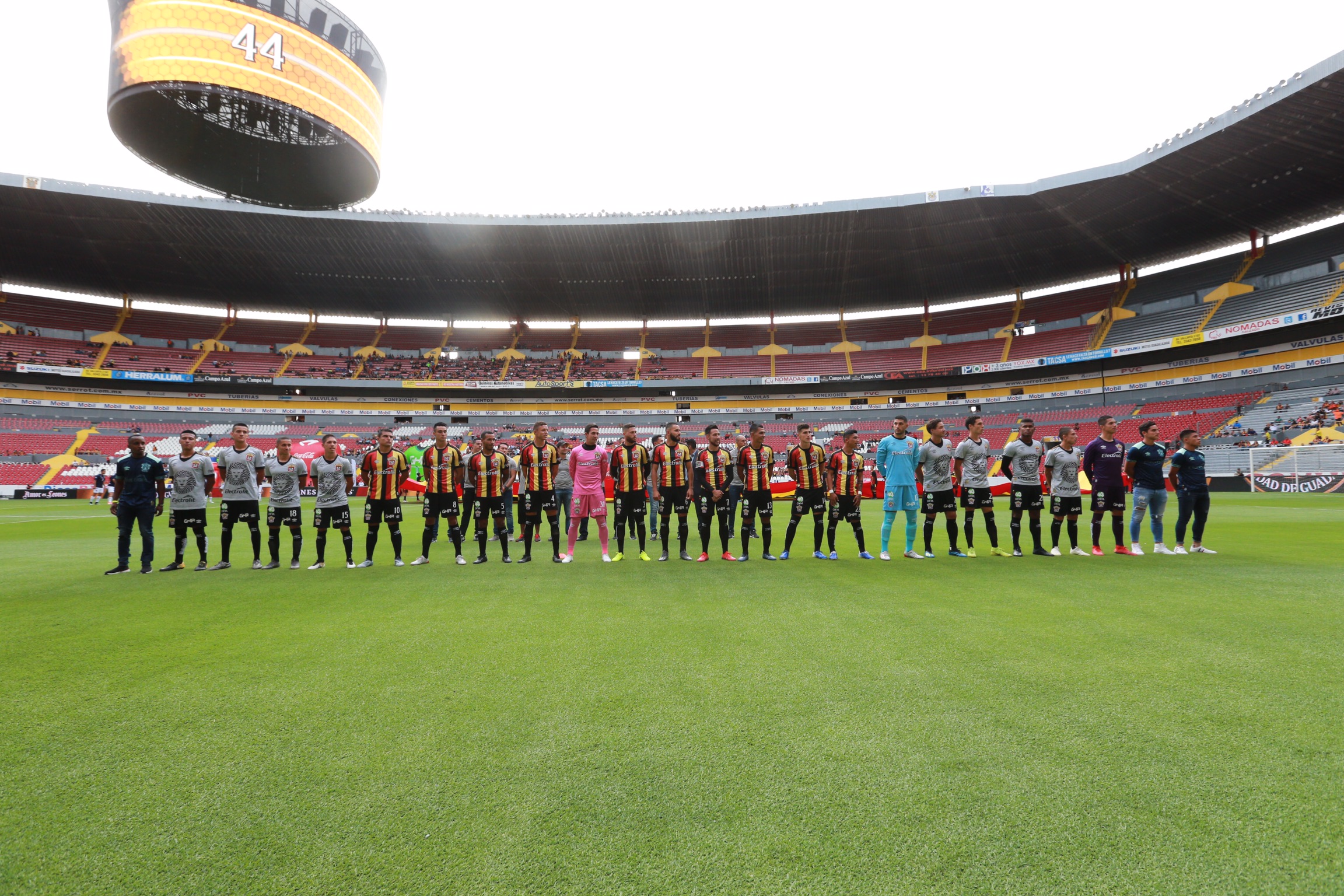 Inician festejos por el 45 aniversario de Leones Negros | Universidad de  Guadalajara