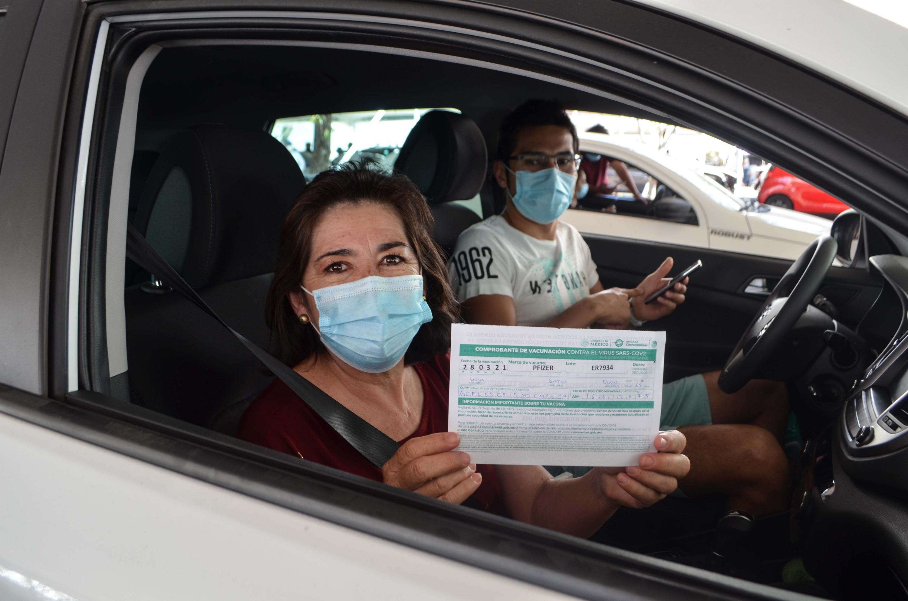 Aplican En El Cuaad 15 Mil 587 Dosis De Vacuna Contra Covid 19 Universidad De Guadalajara
