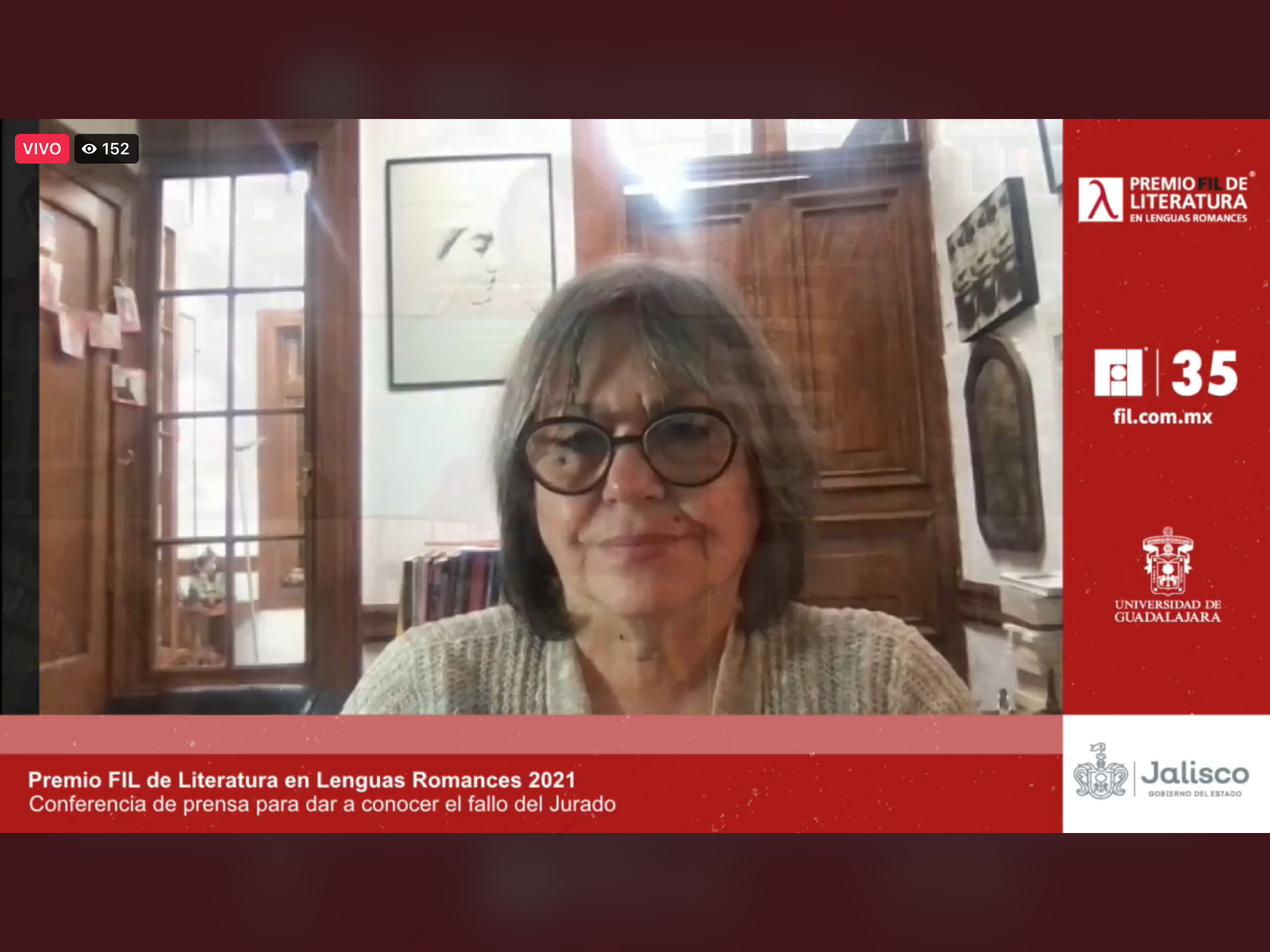 La galardonada reconoce la influencia que ha tenido de escritores mexicanos, y agradece la decisión del jurado