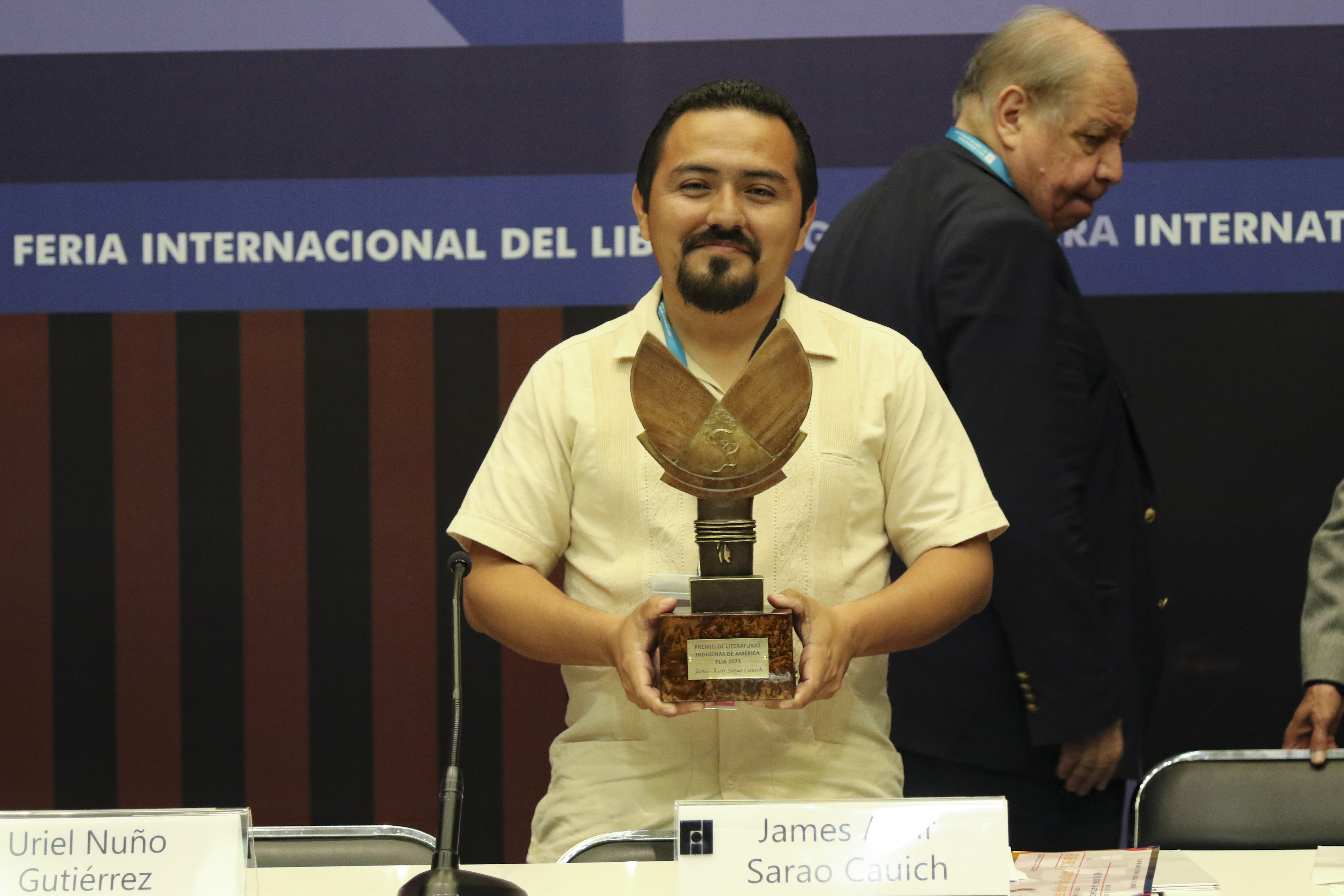 James Assir Sarao, Premio de Literaturas Indígenas de América