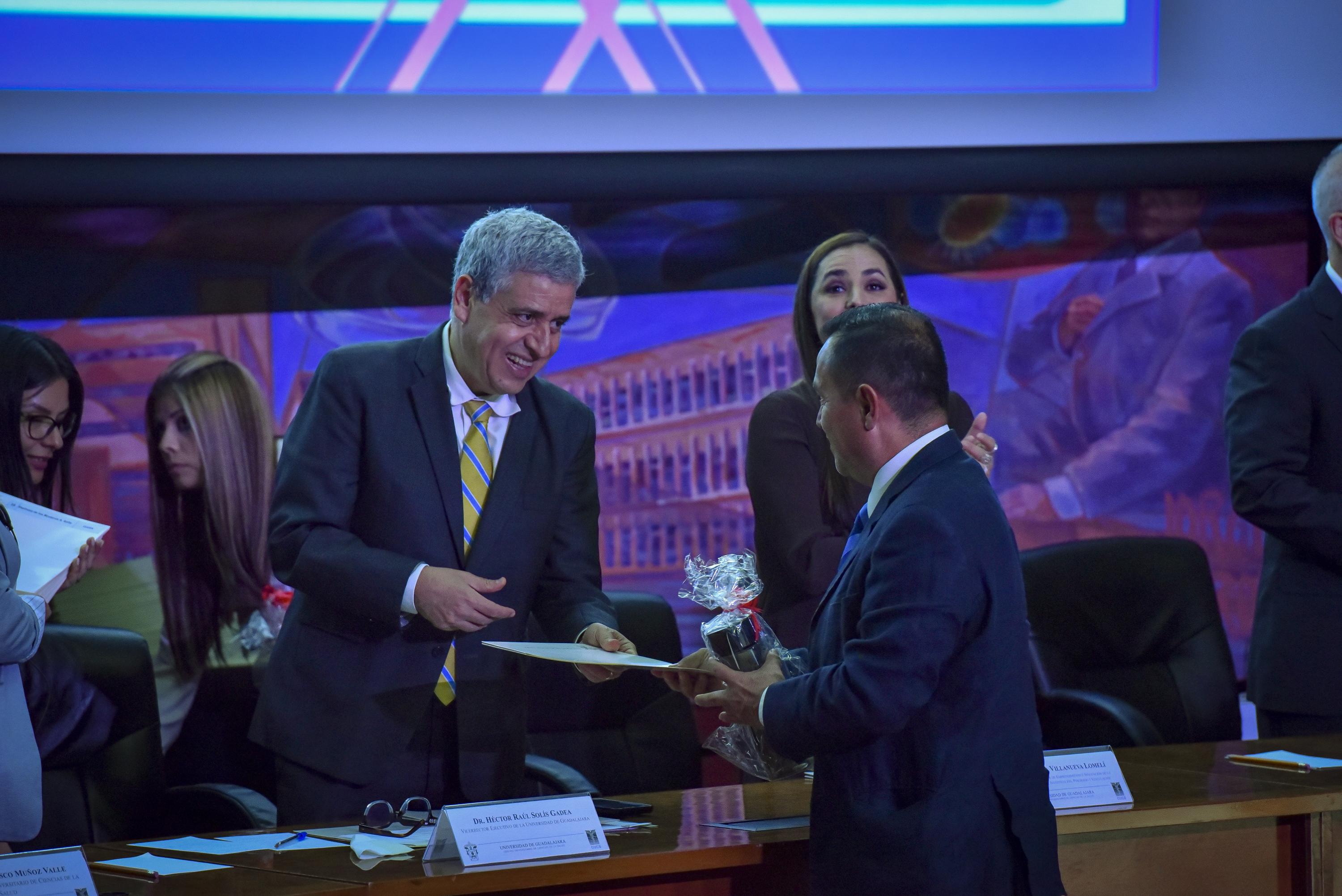 Reconocen a segunda generación de personal certificado en materia de emprendimiento, en la Red Universitaria7