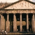 Fachada del teatro degollado