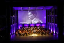 Celebra UdeG centenario de su refundación con homenaje a sus figuras destacadas