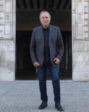 UdeG otorgará doctorado “Honoris causa” al cantante Joan Manuel Serrat