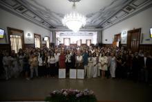 Karla Planter entrega Premio “Irene Robledo Garcia” a mujeres destacadas