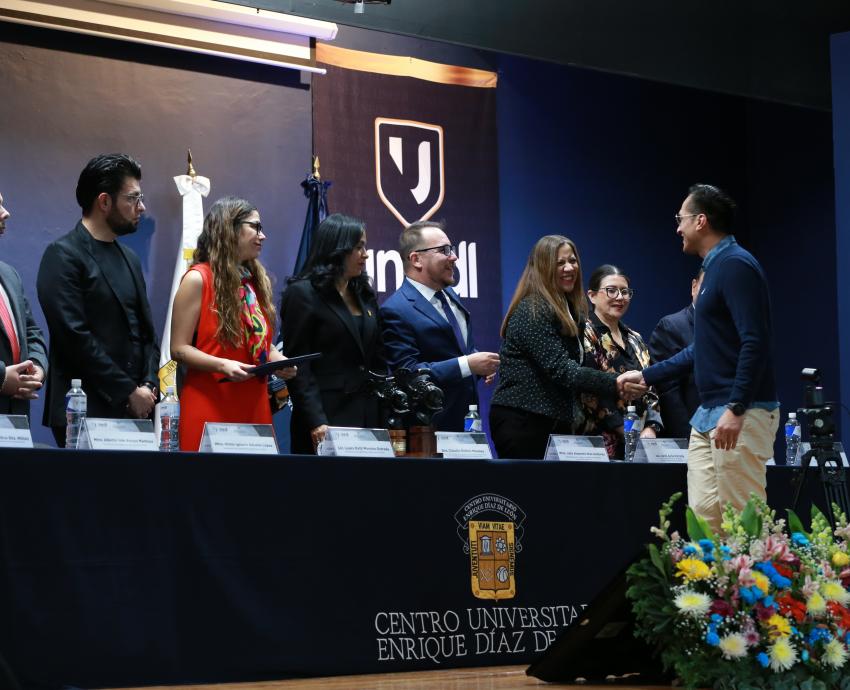 Reconocen la excelencia informativa en la entrega del Premio Jalisco de Periodismo 2025