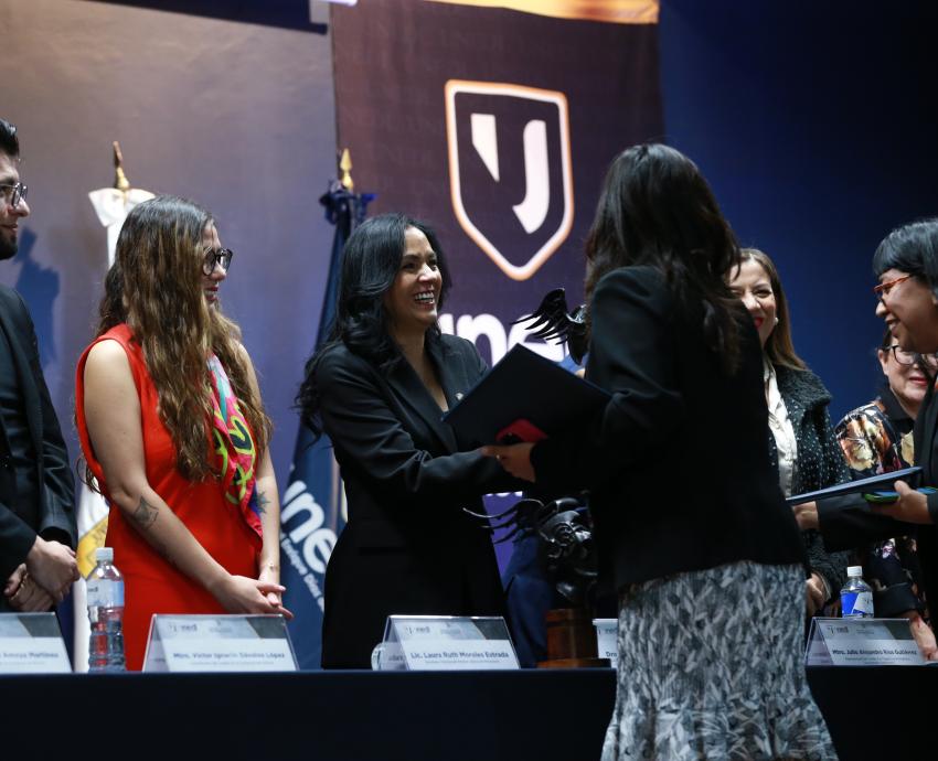 Reconocen la excelencia informativa en la entrega del Premio Jalisco de Periodismo 2025