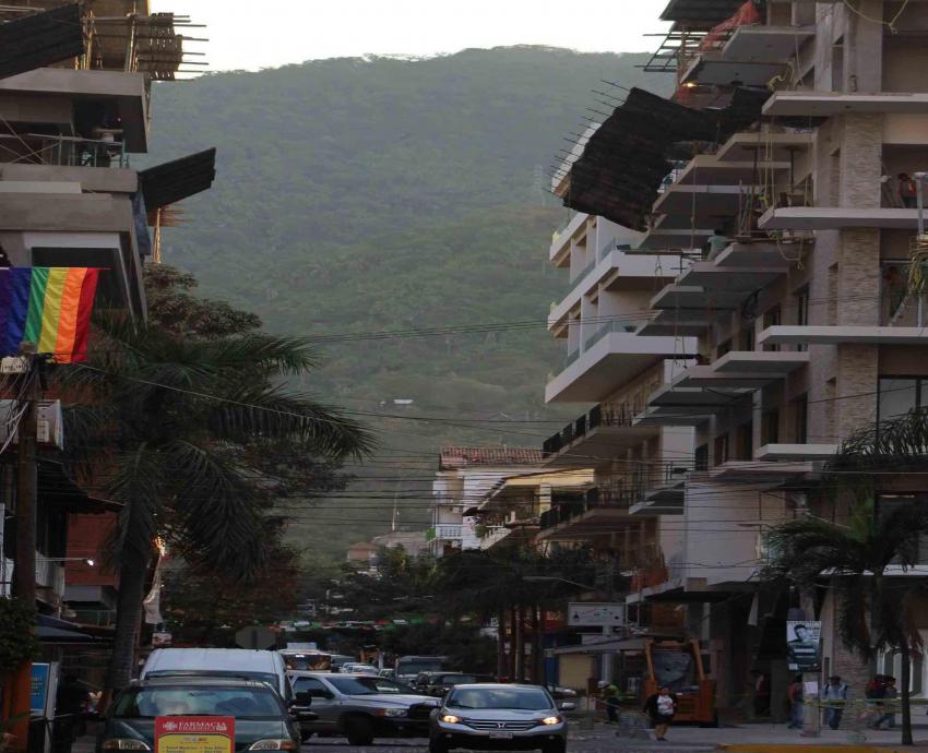 Nuevos edificios amenazan encanto pueblerino del centro histórico de Puerto Vallarta