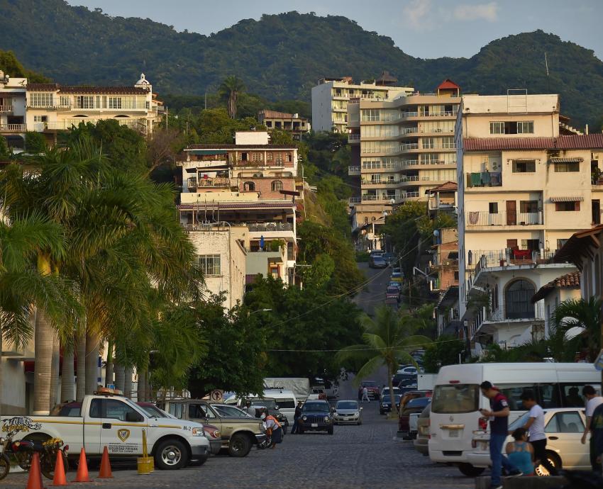 CUCosta monitorea la calidad del aire en Puerto Vallarta