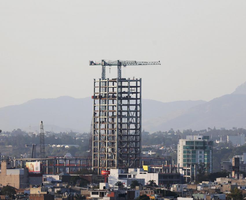 Sobrevaluadas construcciones verticales en la ZMG