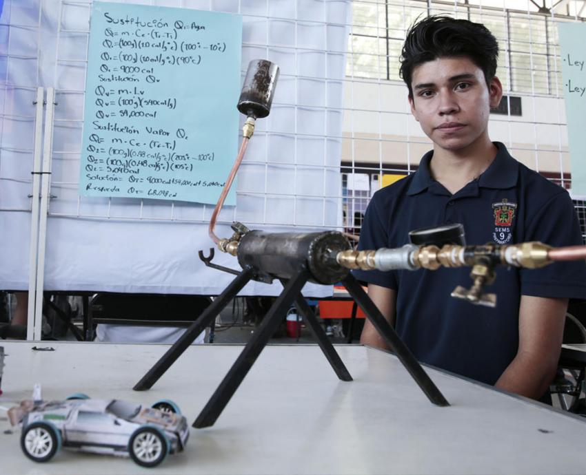 Ganan 21 medallas bachilleres del SEMS en el XXIV Concurso Estatal de Aparatos y Experimentos de Física