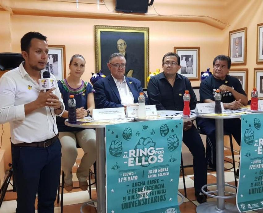 Los estudiantes de la UdeG se suben “Al ring por ellos”