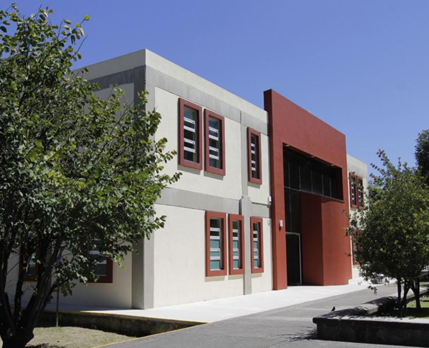 Entrega la Preparatoria 15 nuevos espacios a sus bachilleres