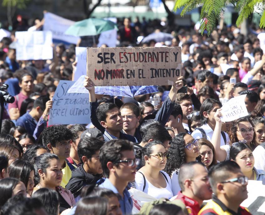 FEU condena el asesinato de estudiante de la Preparatoria 16