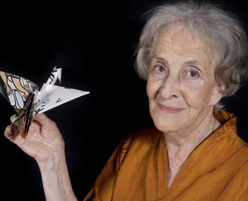 Inaugurará Ida Vitale, Premio FIL de Literatura en Lenguas Romances 2018, biblioteca de la Preparatoria 9 que llevará su nombre