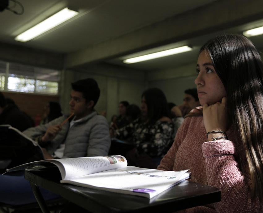 Amplía y mejora el SEMS sus espacios educativos