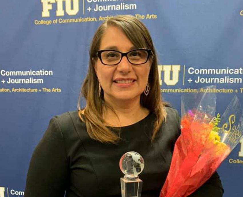 Universidad Internacional de Florida reconoce a profesora de UDGVirtual por su labor en el periodismo
