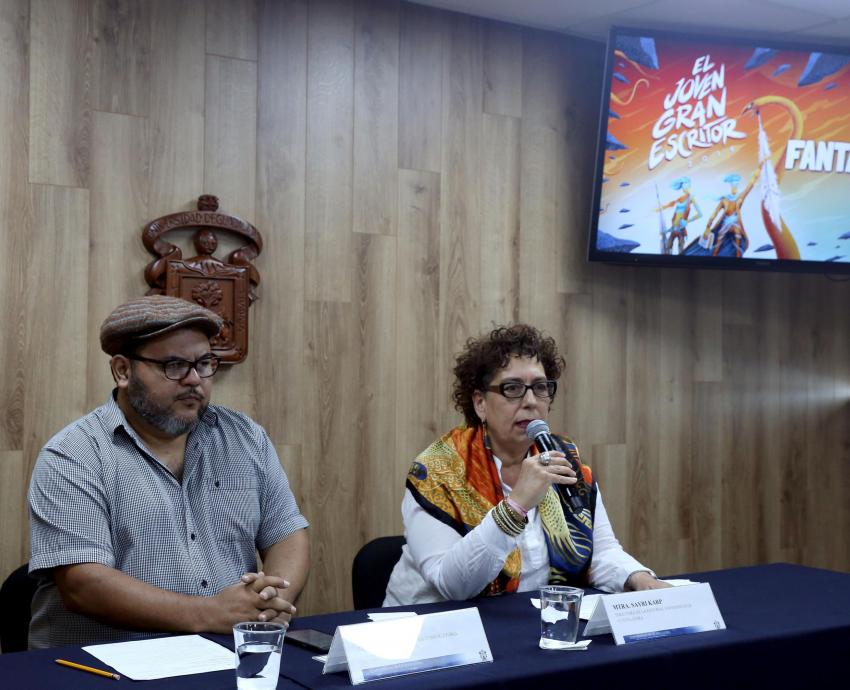 Invitan a adolescentes a “matar a sus demonios” mediante la escritura 