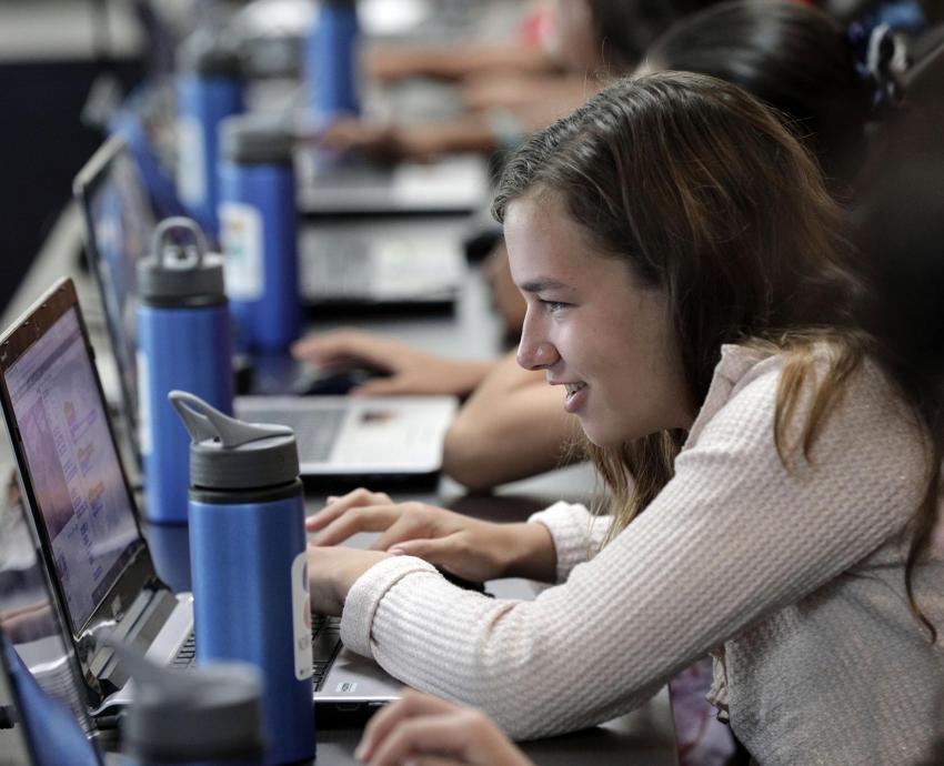 UdeG impulsa la programación y las tecnologías entre los niños 