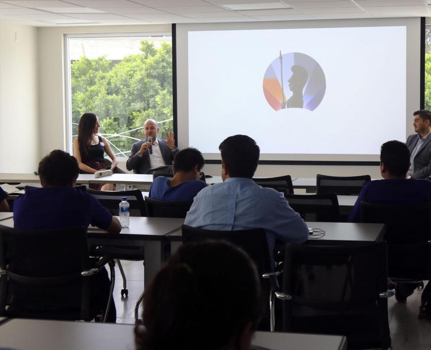 Inicia en CUCEA el reto “Queernovation Challenge 2019”
