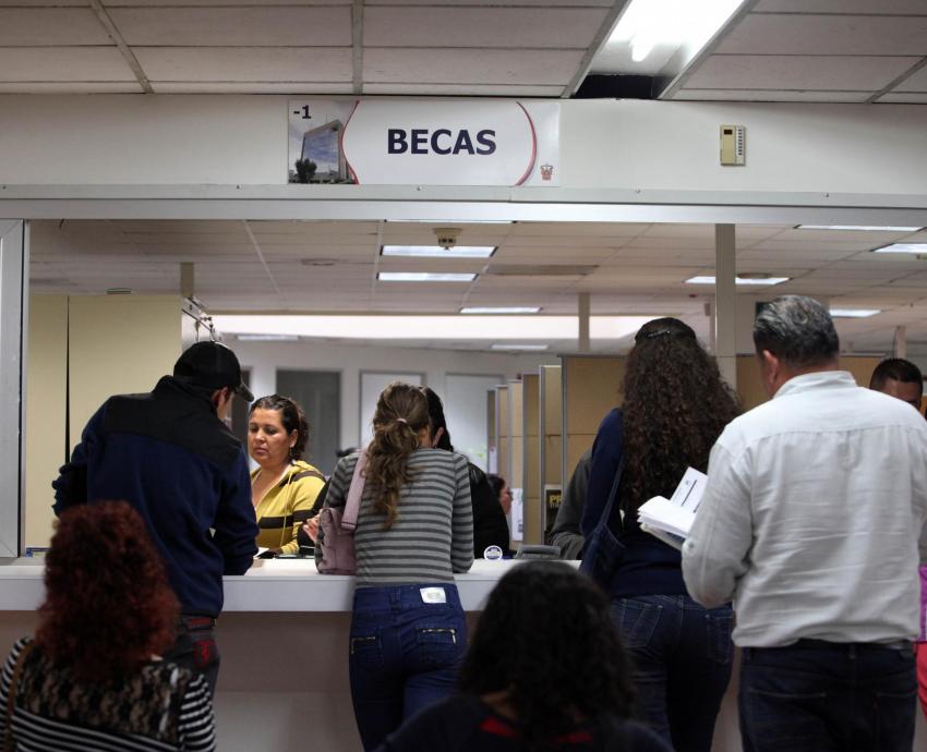 UdeG abre convocatoria para otorgar becas a estudiantes de  escuelas incorporadas