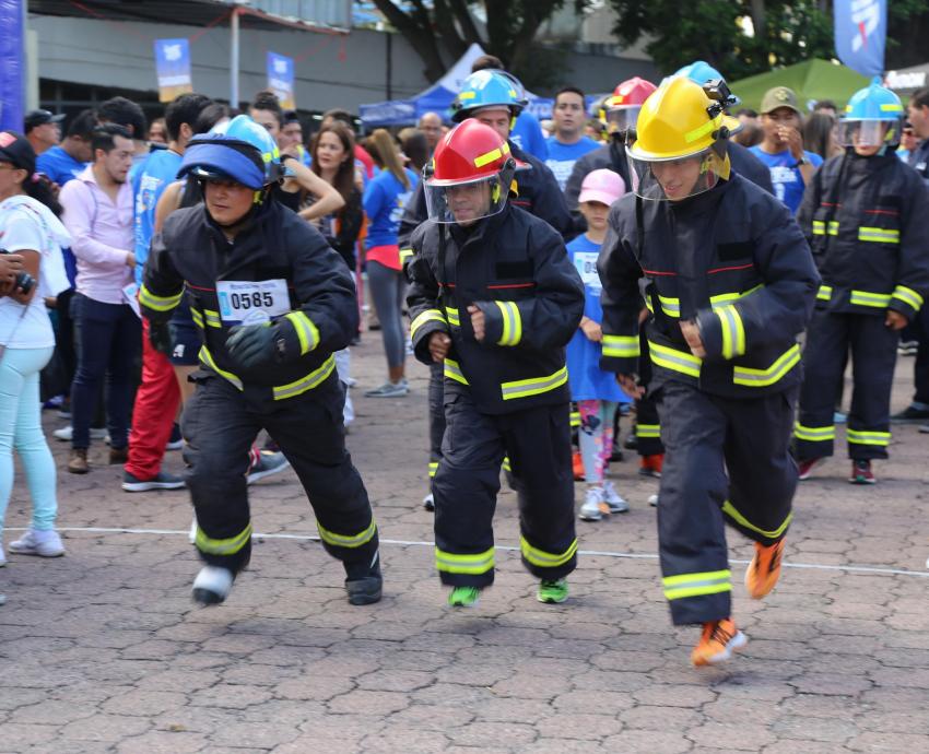 Logra meta 4ta. Carrera Vertical Bomberos Zapopan a beneficio de Niños con Quemaduras Graves del HCG