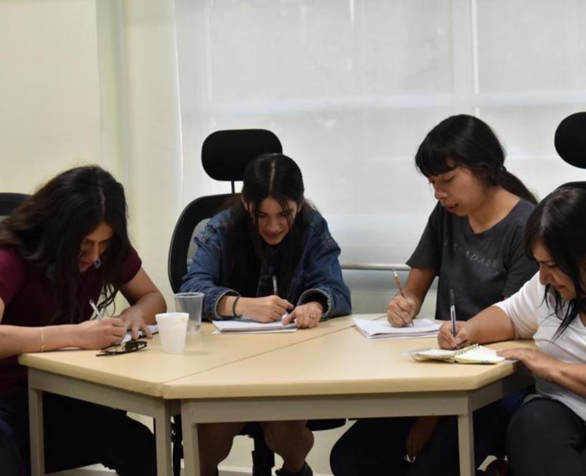 Con taller de microcuentos, Biblioteca UDGVirtual invita a mujeres a reescribir su vida