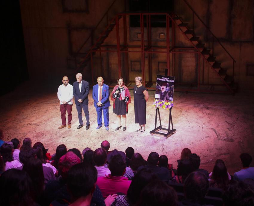 Rinden homenaje a Fernando del Paso en el Conjunto Santander de Artes Escénicas