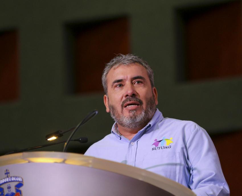 Rinde protesta Jesús Becerra para un segundo periodo como Secretario del SUTUdeG