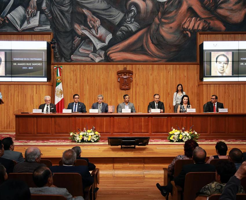 Reconocen el legado del doctor Amado Ruiz Sánchez
