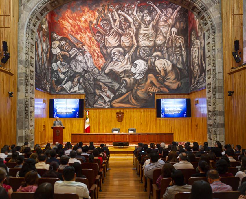 Inversión en educación y ciencia es más efectiva en combate a la pobreza que los programas asistenciales