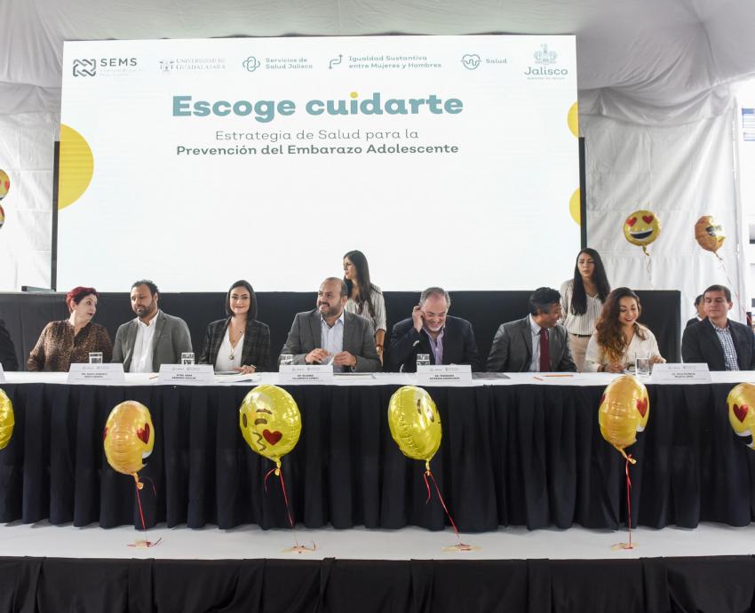 Para prevenir embarazo adolescente en preparatorias de la UdeG, inició la campaña “Escoge cuidarte” 