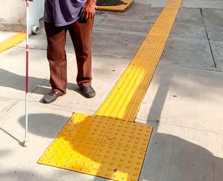 Buscan mejorar espacios incluyentes para personas con discapacidad visual