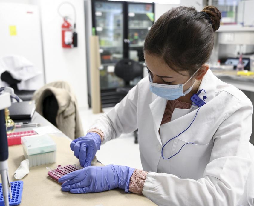 Mujeres en el sector médico se enfrentan al techo de cristal