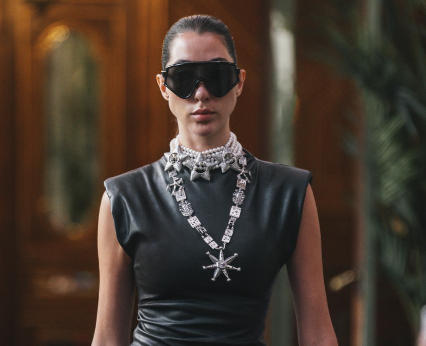 De las aulas a París: participa docente de CUAAD en Semana de la Moda en París