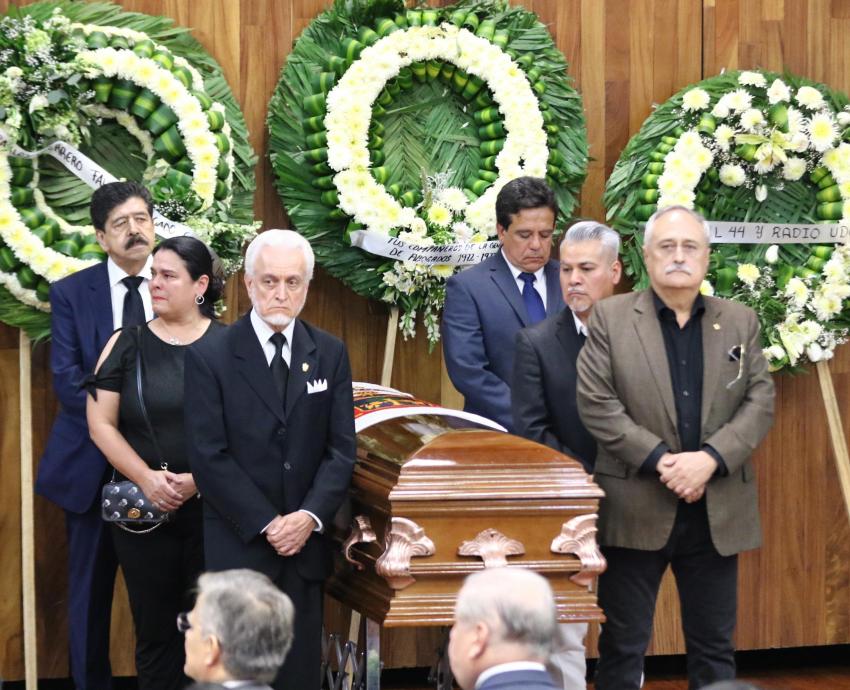 Rinden homenaje póstumo al doctor Carlos Moyado Zapata, destacado constitucionalista en Jalisco