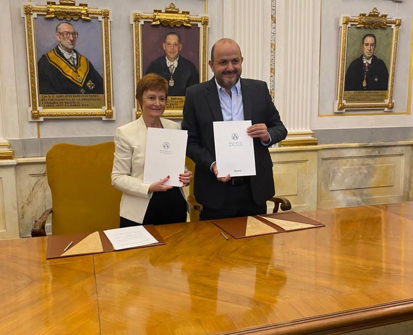 UdeG firma acuerdo con la Universidad de Valencia, en el marco del V Encuentro de Rectores Universia