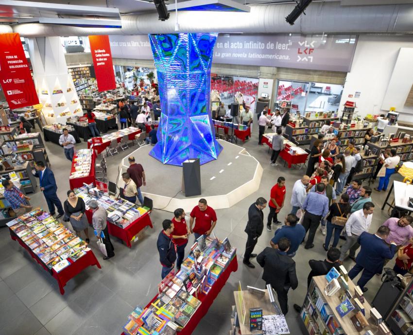 Prepara Librería Carlos Fuentes actividades para celebrar su quinto aniversario